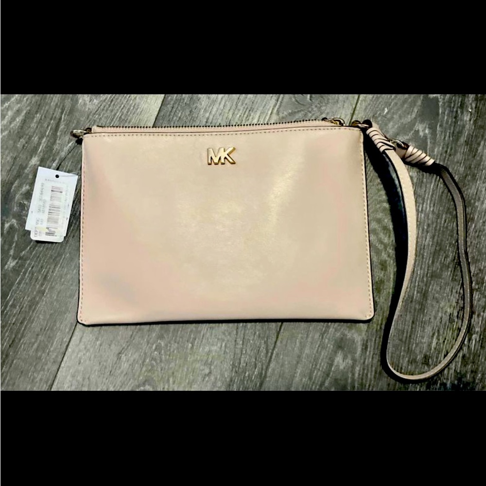 Michael Kors Wristlet